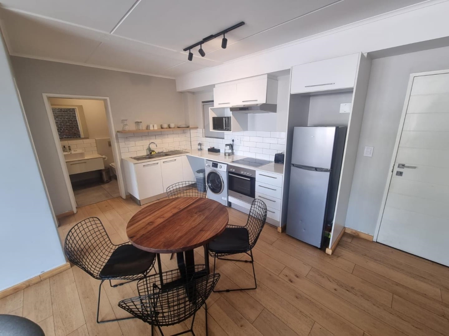 To Let 1 Bedroom Property for Rent in Woodstock Western Cape